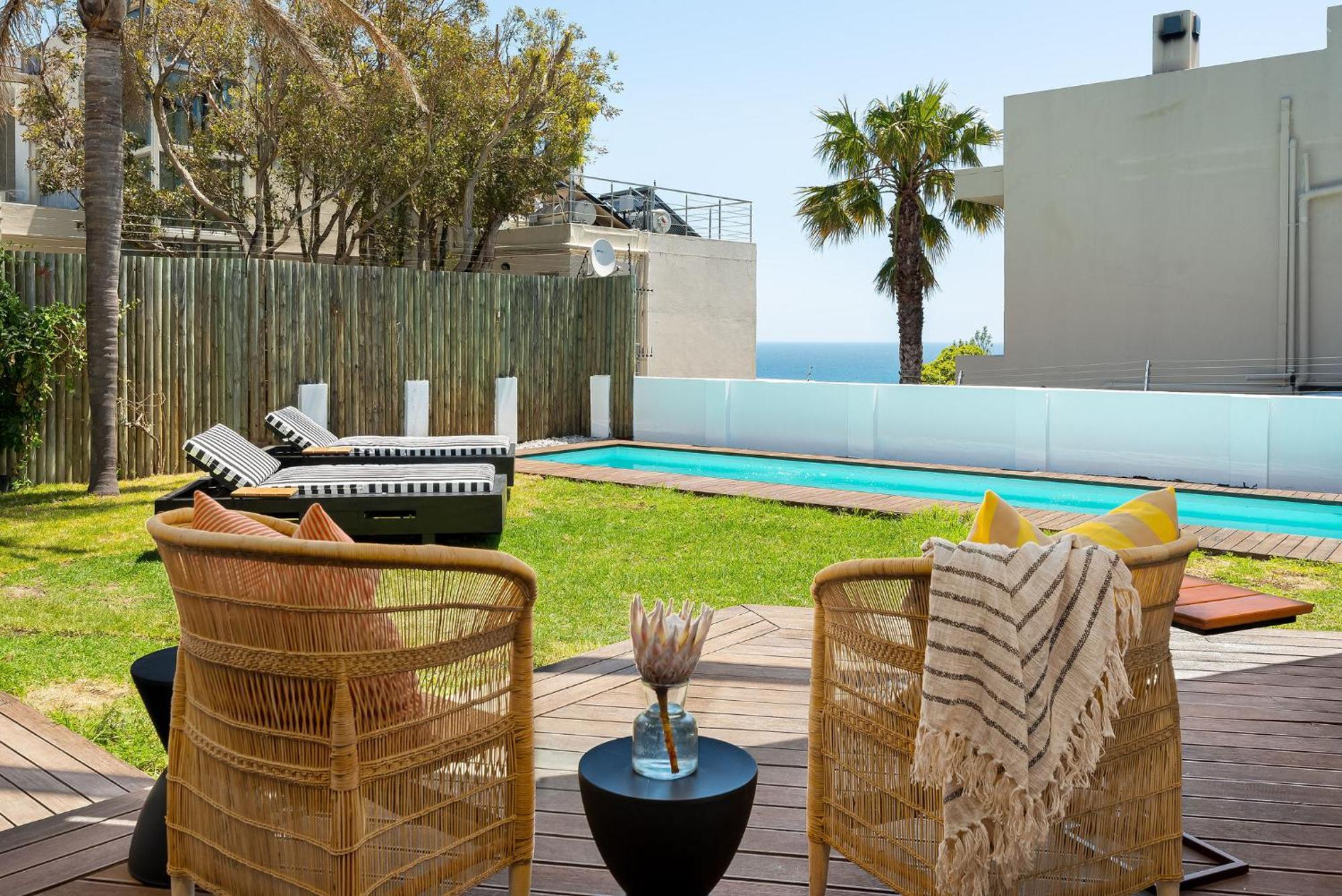 Hotel Neighbourgood 1St Crescent Camps Bay Ciudad del Cabo Exterior foto